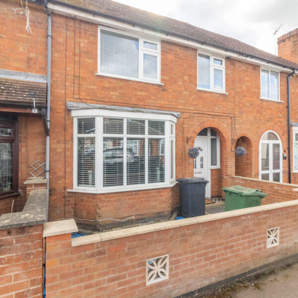 Central Avenue, Syston, LE7