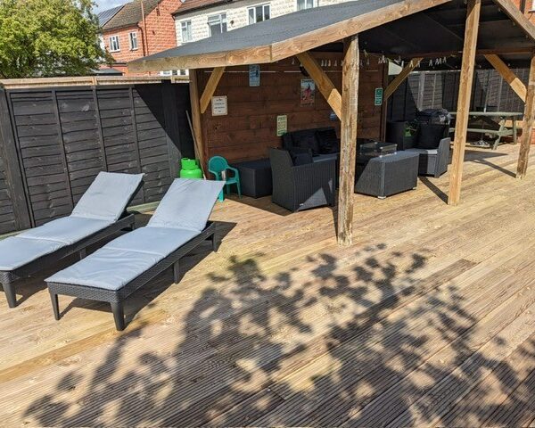 Central Avenue, Syston, LE7