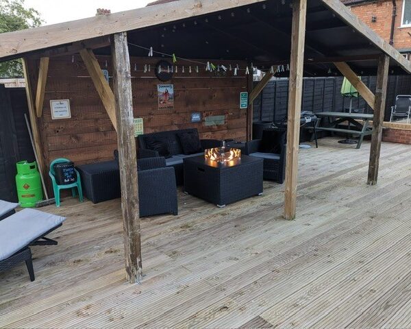 Central Avenue, Syston, LE7