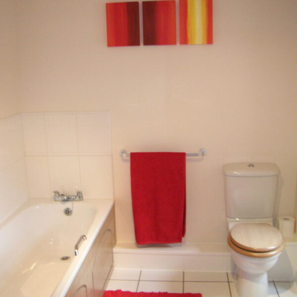 New Walk Central, 79 Princess Road East