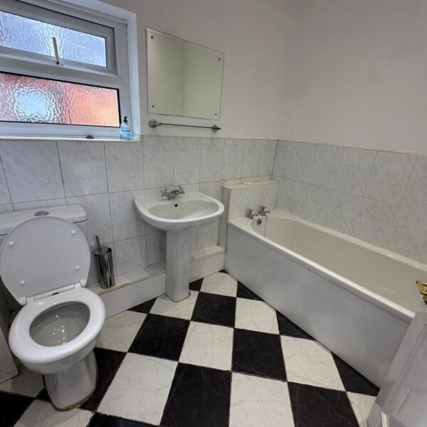 Middleton Place, Loughborough