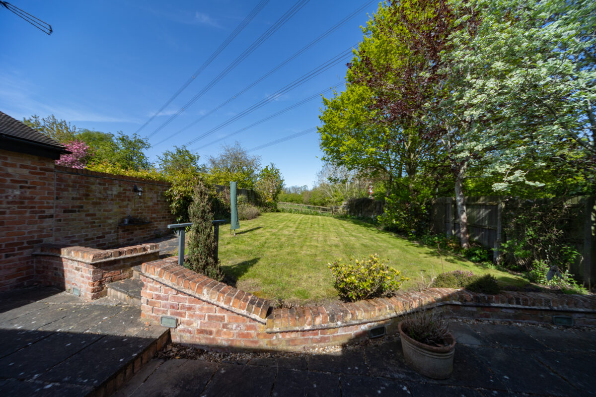 Station Road, Rothley, LE7