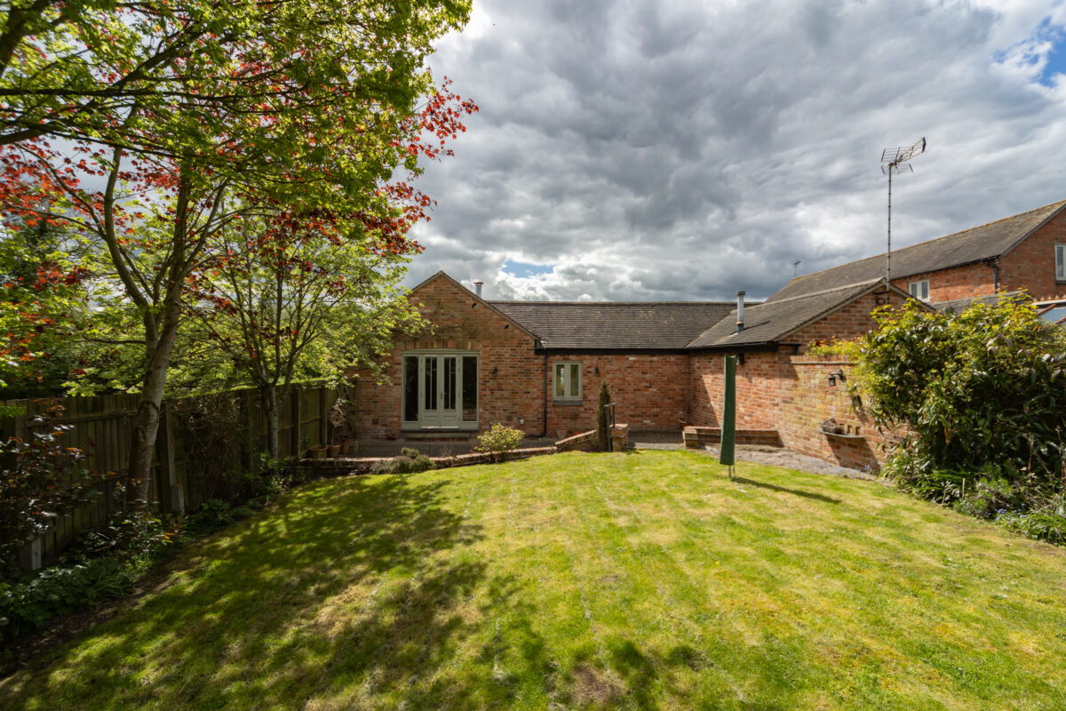 Station Road, Rothley, LE7