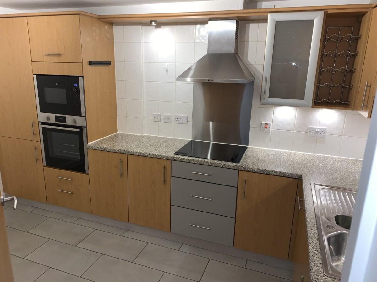 New Walk Central, 79 Princess Road East