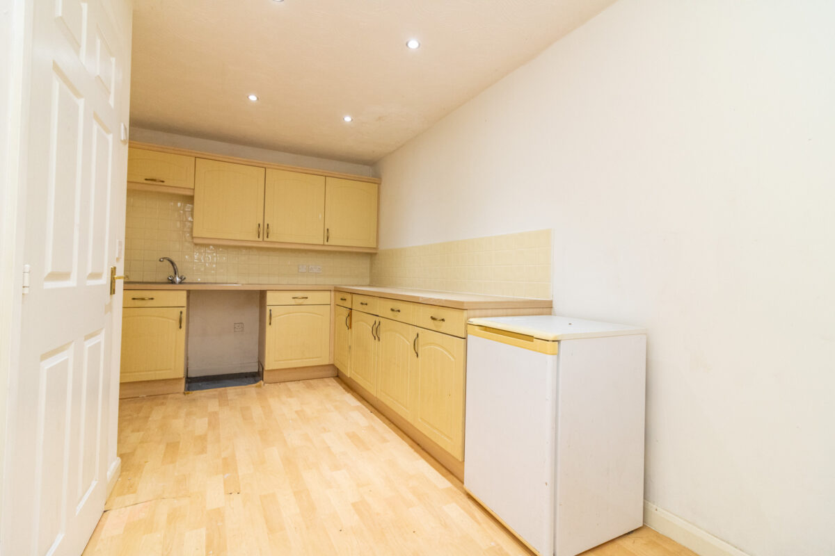 Oakwood Road, Leicester, LE4