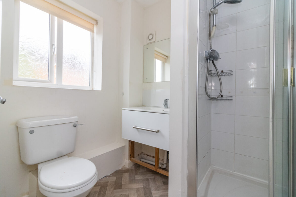 Oakwood Road, Leicester, LE4