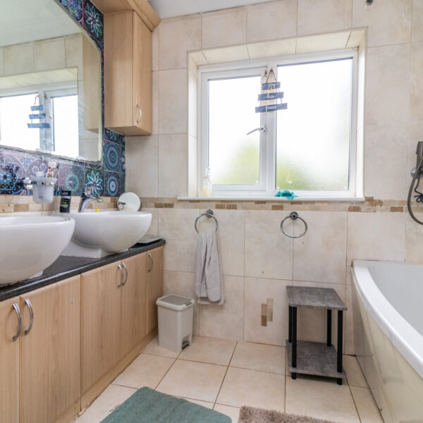 Glen Park Avenue, Glenfield, LE3