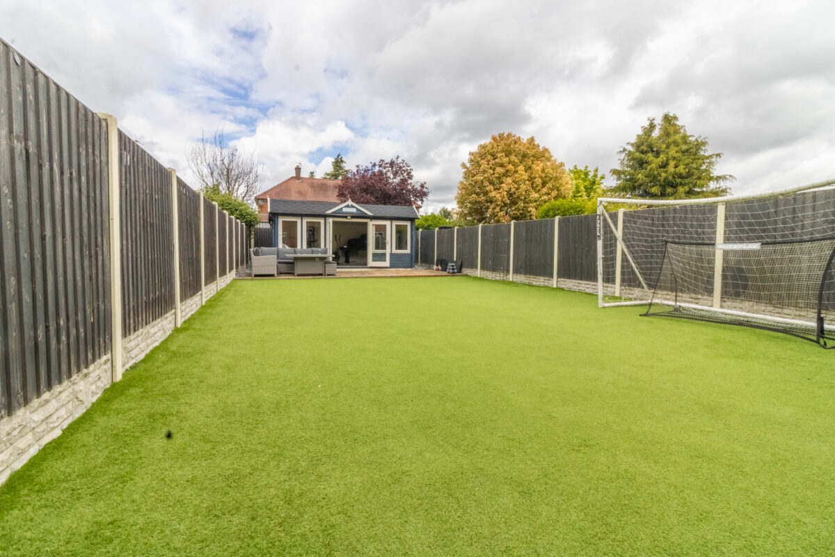 St. Martins Drive, Desford, LE9