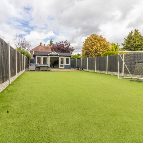 St. Martins Drive, Desford, LE9