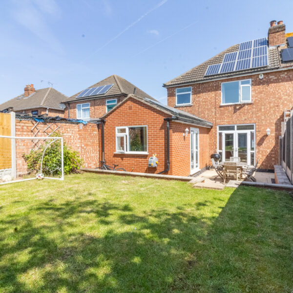 Wavertree Drive, Leicester, LE4