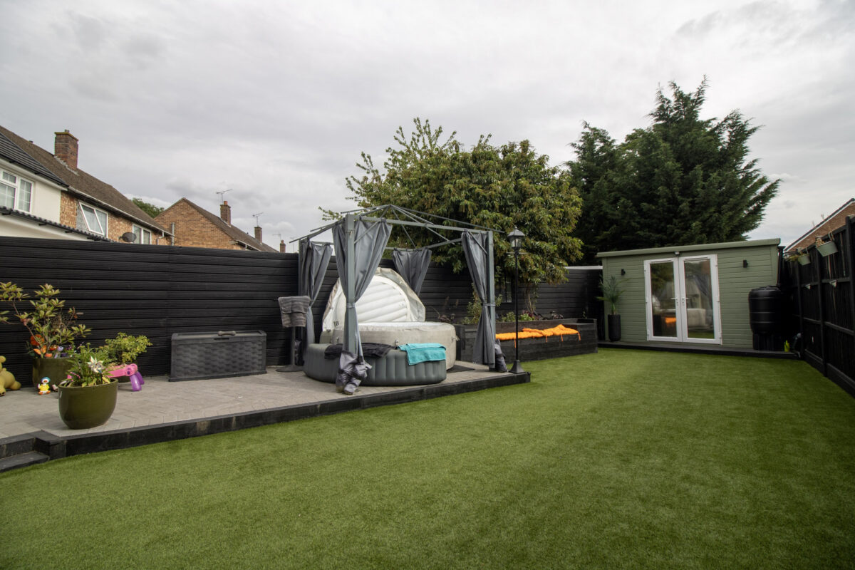 Kirminton Gardens, Leicester, LE5