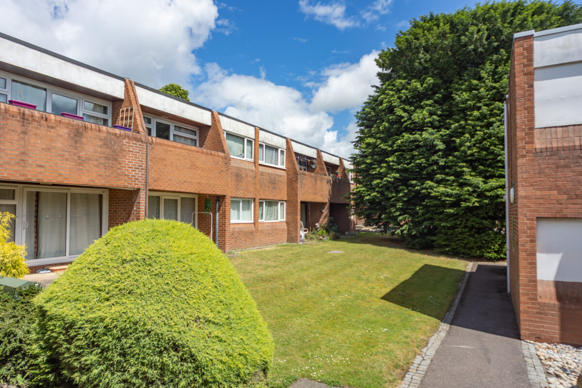 Burns Road, Knightthorpe Court Burns Road, LE11