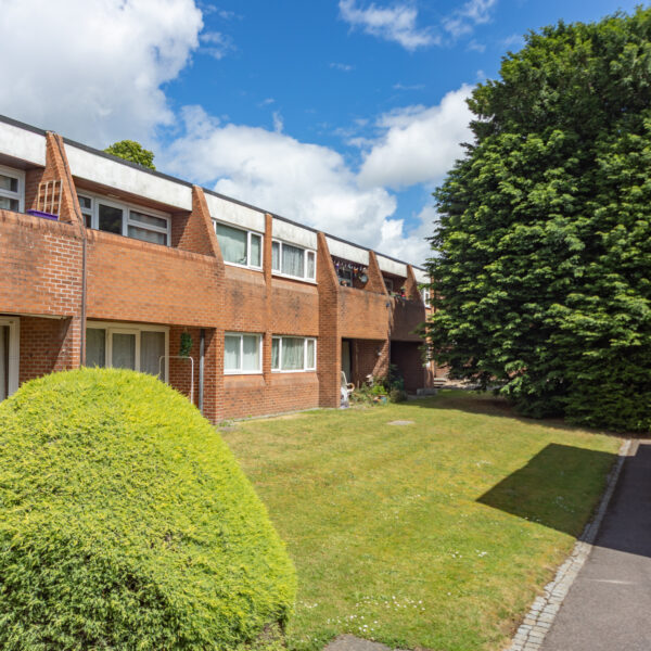 Burns Road, Knightthorpe Court Burns Road, LE11