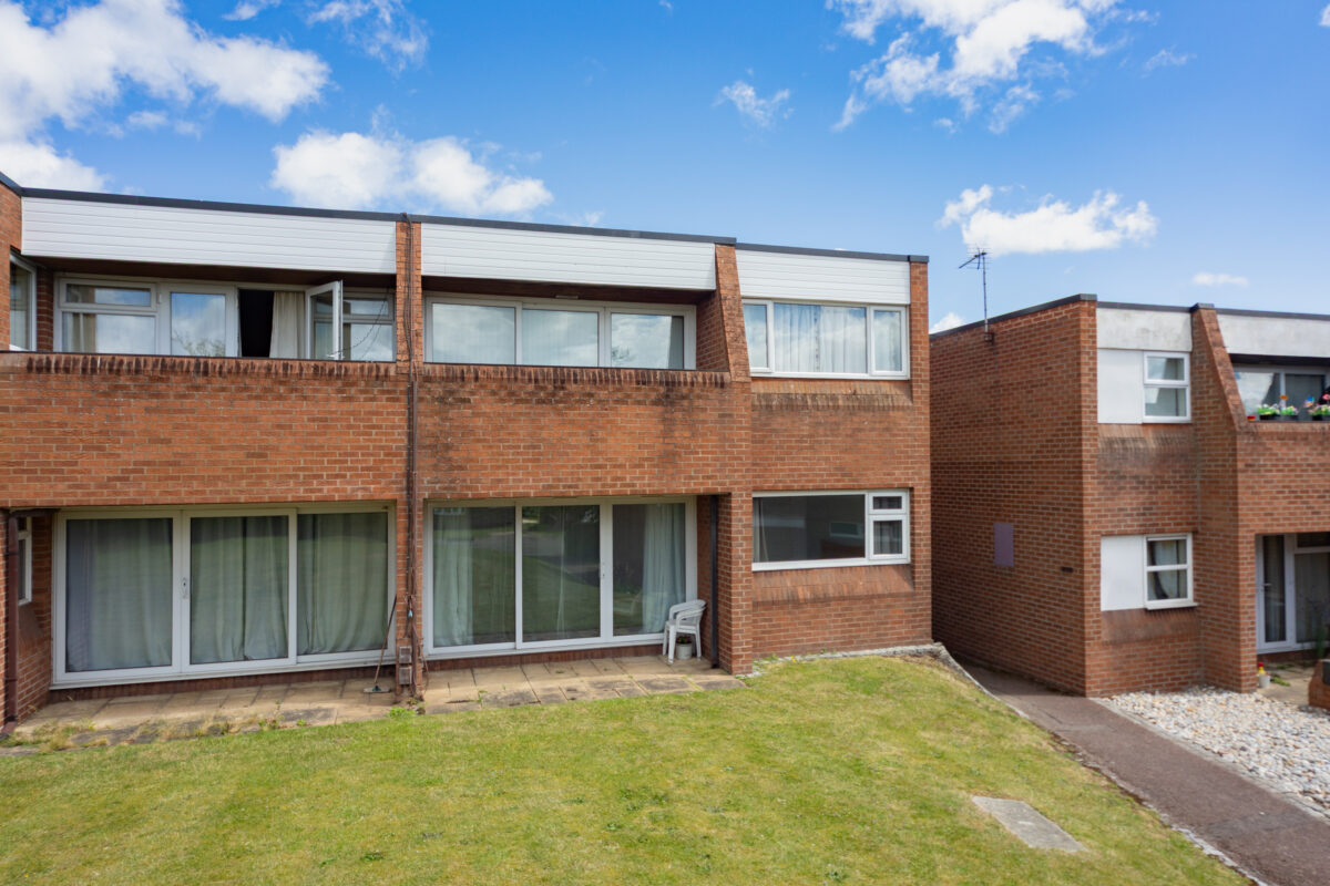 Burns Road, Knightthorpe Court Burns Road, LE11