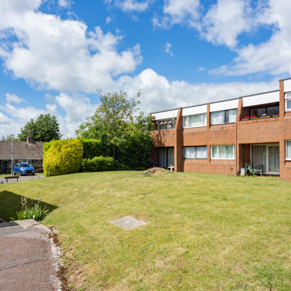 Burns Road, Knightthorpe Court Burns Road, LE11