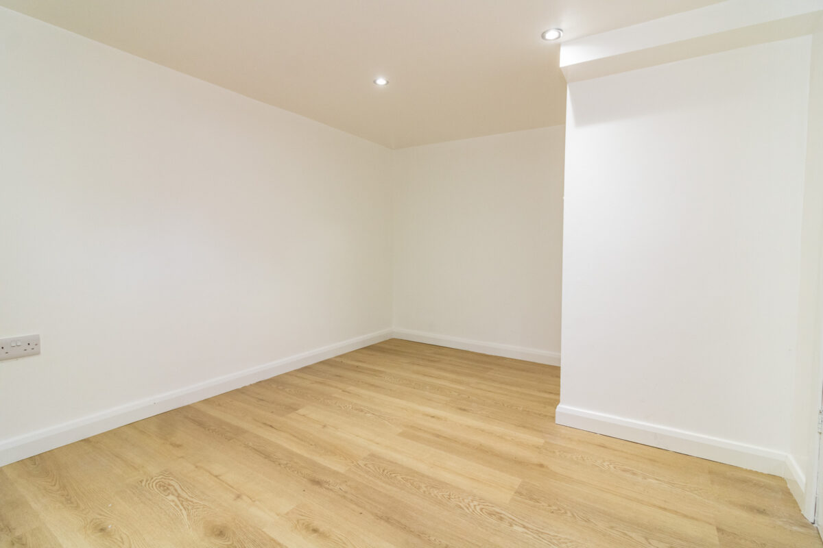 Eastleigh Road, Leicester, LE3
