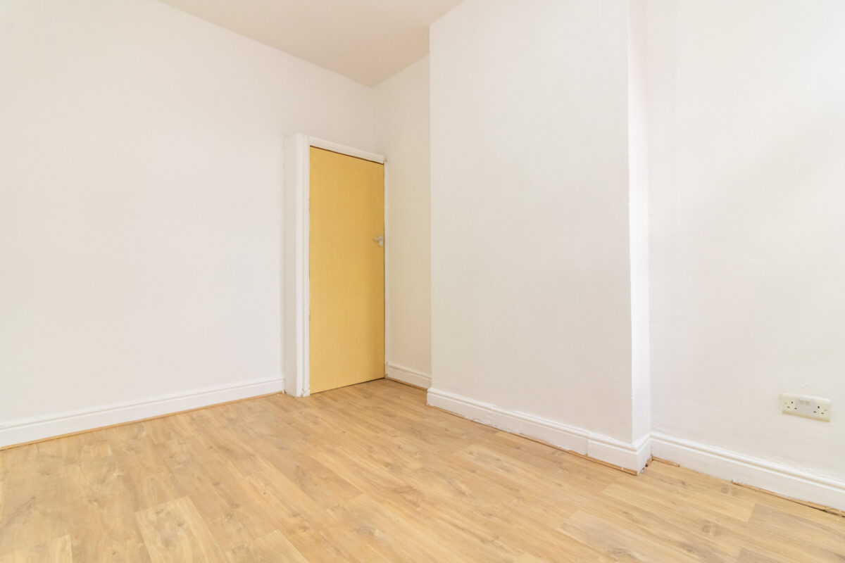 Eastleigh Road, Leicester, LE3