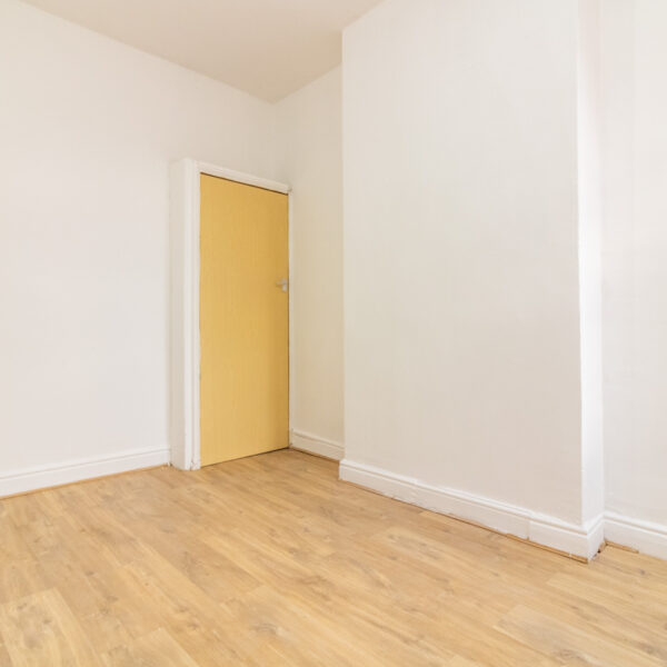 Eastleigh Road, Leicester, LE3