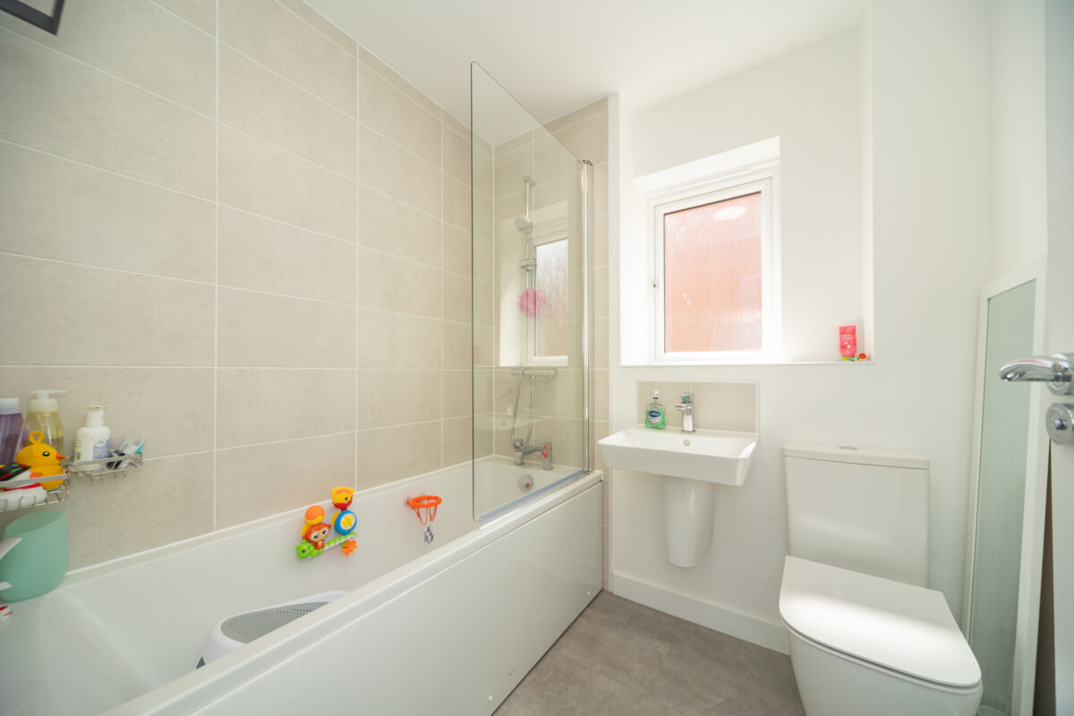 Dustmoor Drive, Quorn, LE12
