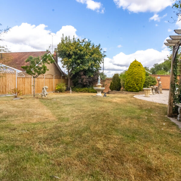 Pulford Drive, Thurnby, LE7