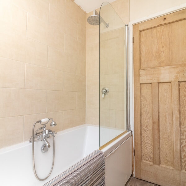 Belvoir Drive, Leicester, LE2