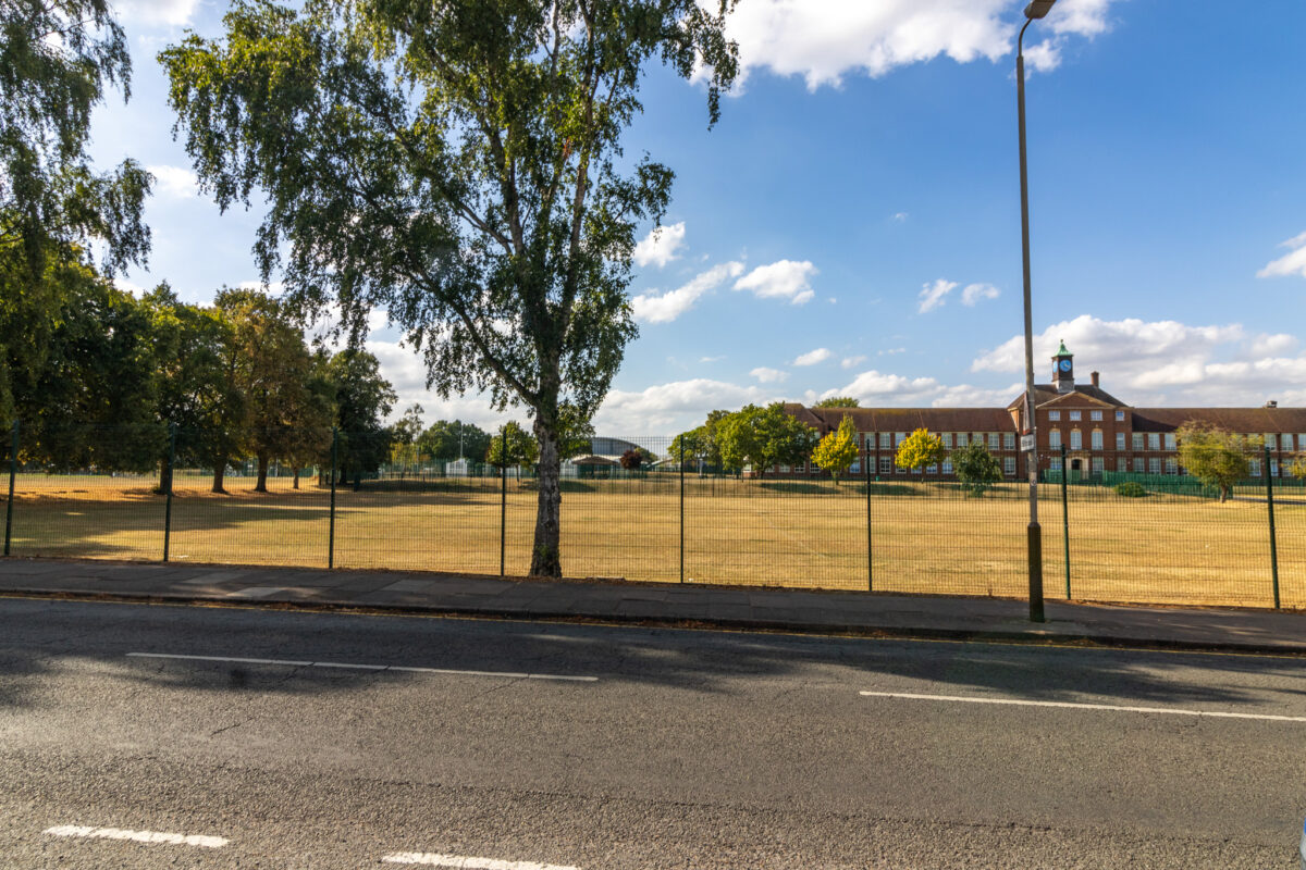 Fosse Road South, Leicester, LE3