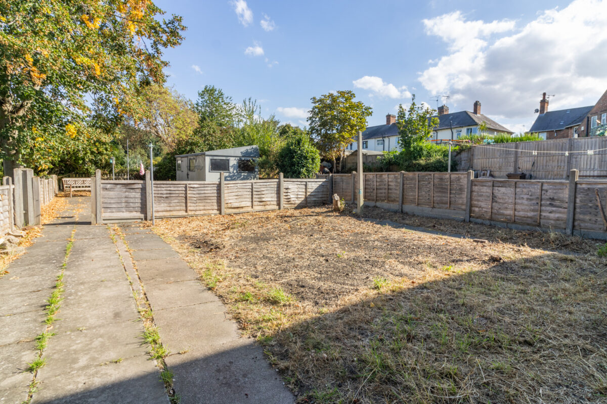 Fosse Road South, Leicester, LE3