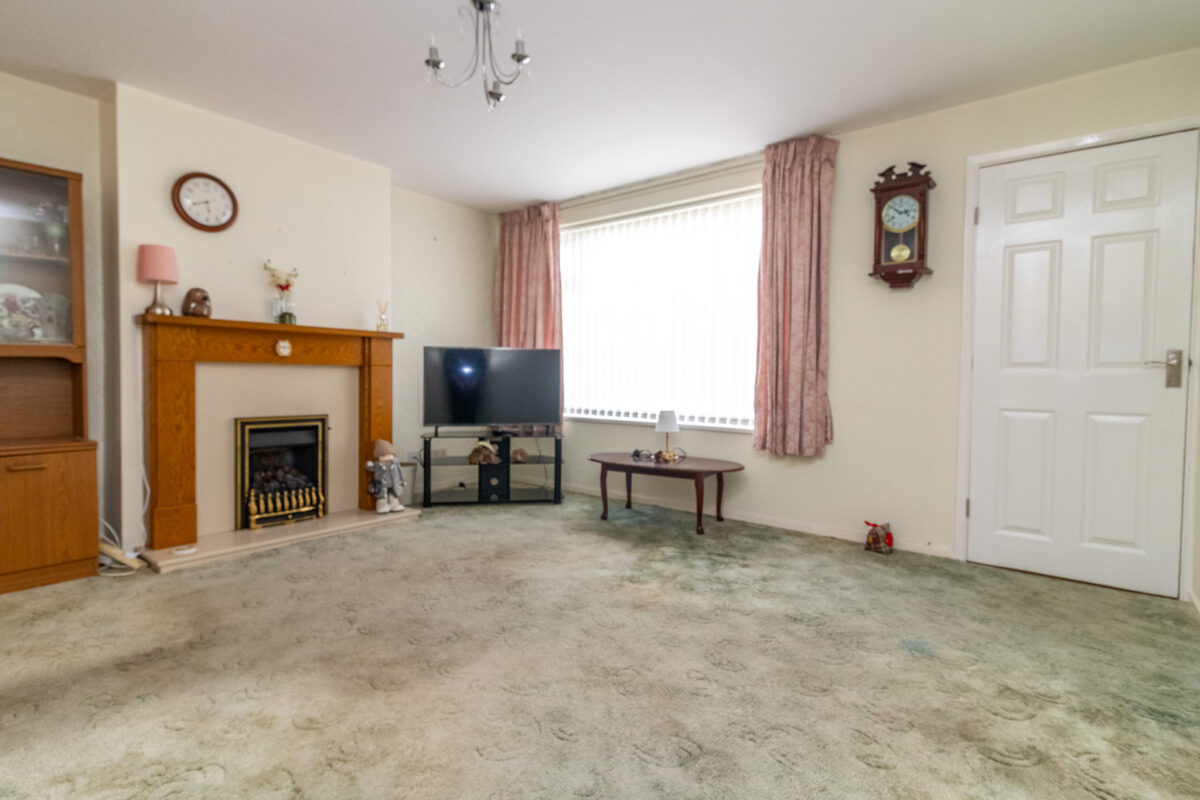Waveney Rise, Oadby, LE2