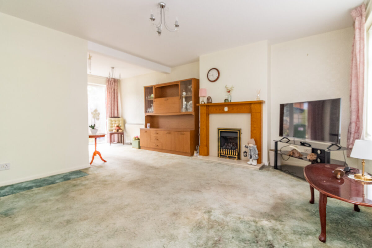Waveney Rise, Oadby, LE2