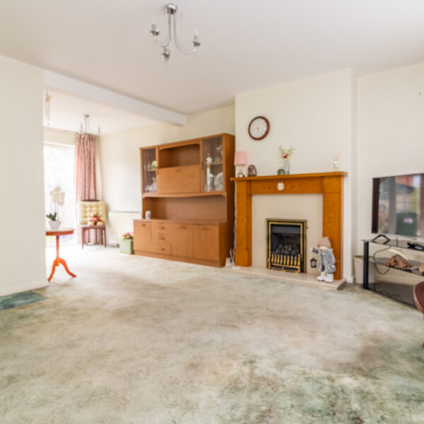 Waveney Rise, Oadby, LE2