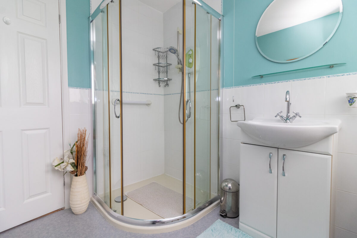 Waveney Rise, Oadby, LE2