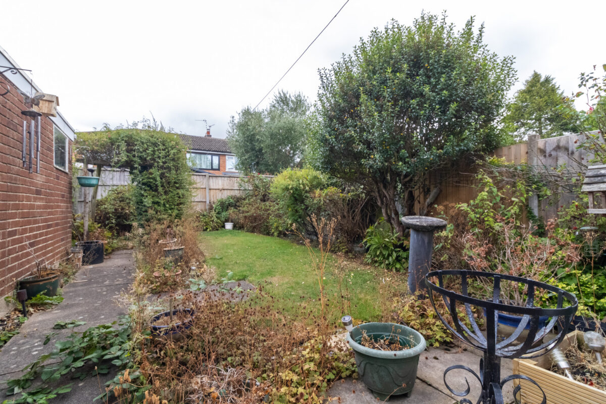 Waveney Rise, Oadby, LE2