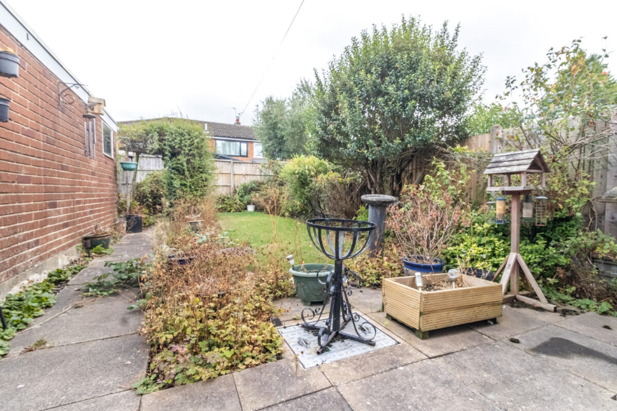 Waveney Rise, Oadby, LE2