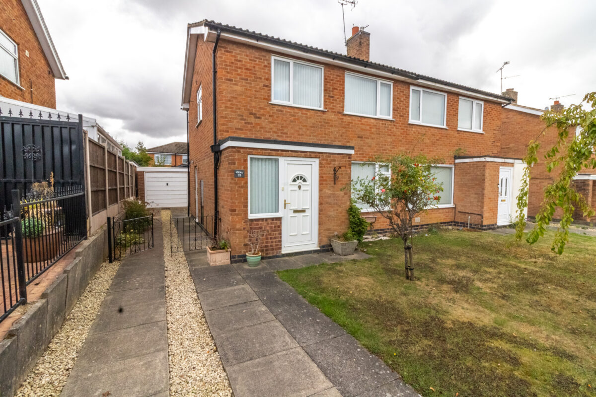 Waveney Rise, Oadby, LE2