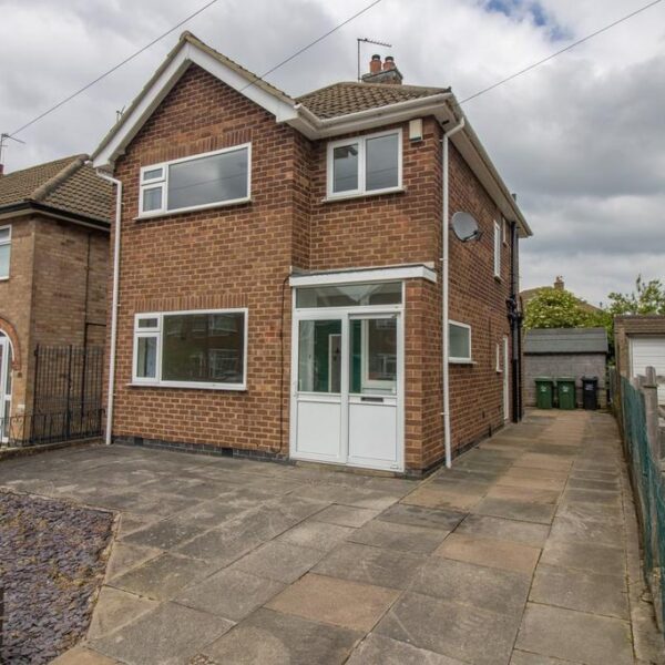 Briargate Drive, Birstall, LE4