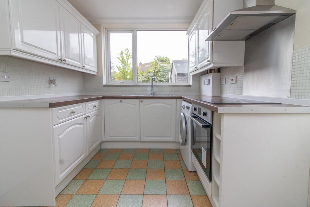 Briargate Drive, Birstall, LE4
