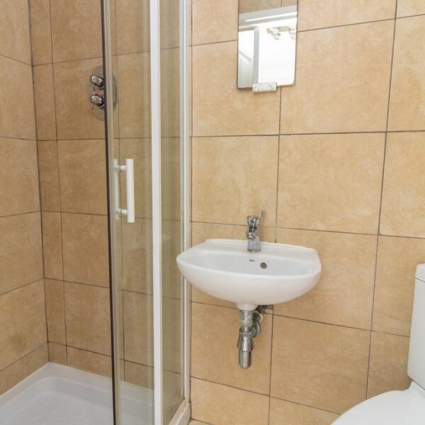 Briargate Drive, Birstall, LE4