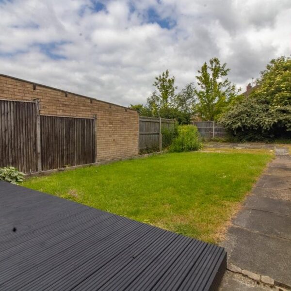 Briargate Drive, Birstall, LE4