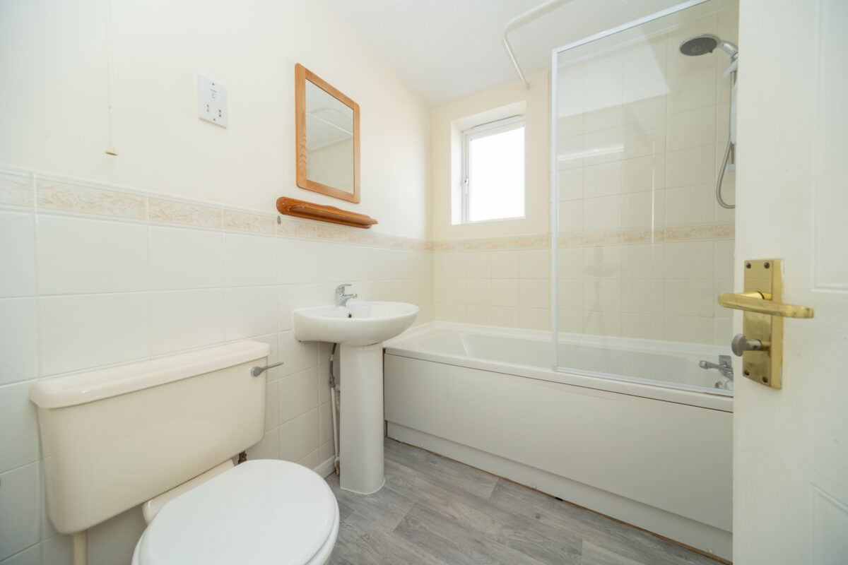 Tristram Close, Leicester Forest East, LE3