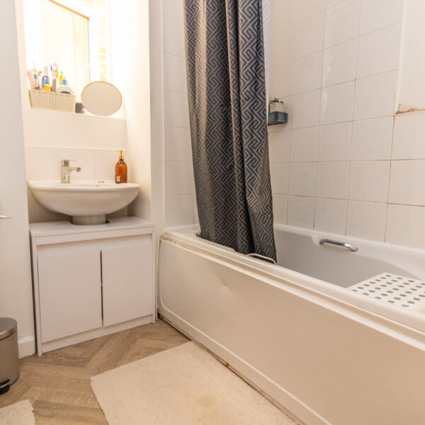 Abelia Close, Leicester, LE5