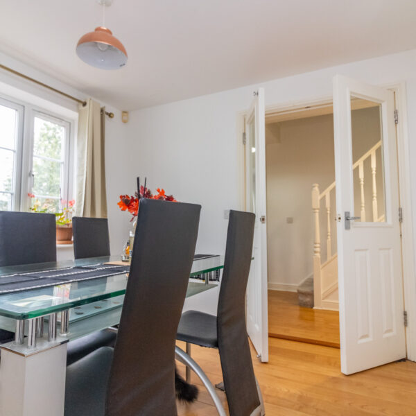 Ruskin Field, Anstey, LE7