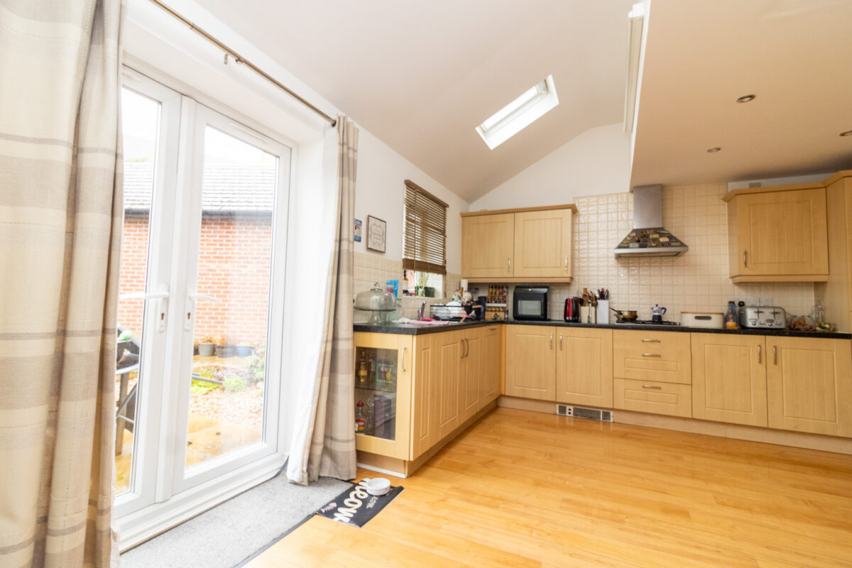 Ruskin Field, Anstey, LE7