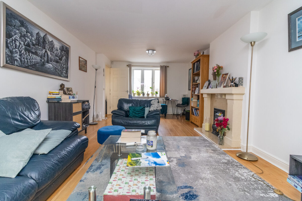 Ruskin Field, Anstey, LE7