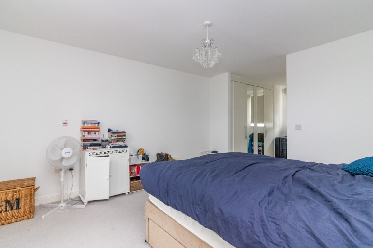 Ruskin Field, Anstey, LE7