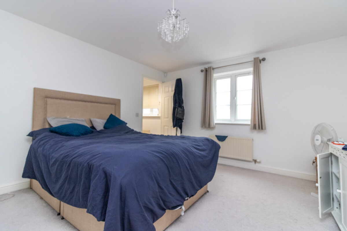 Ruskin Field, Anstey, LE7