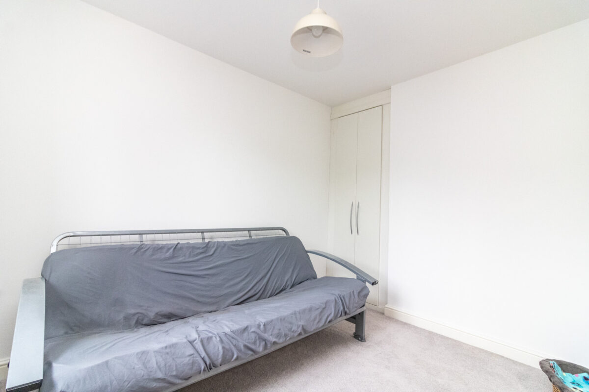 Ruskin Field, Anstey, LE7