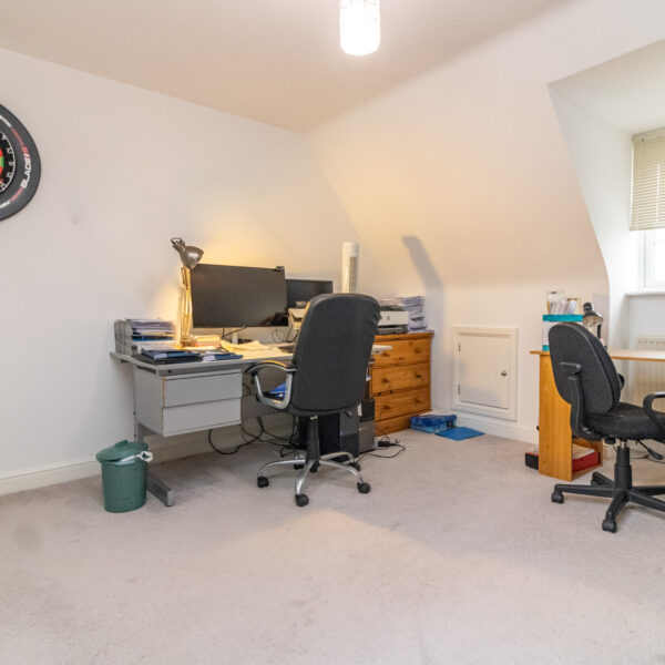 Ruskin Field, Anstey, LE7