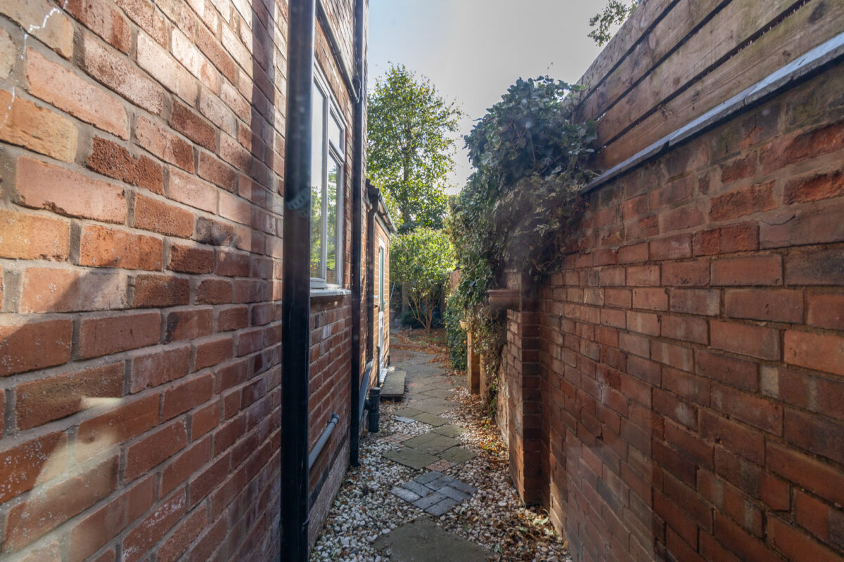 Clarendon Park Road, Leicester, LE2